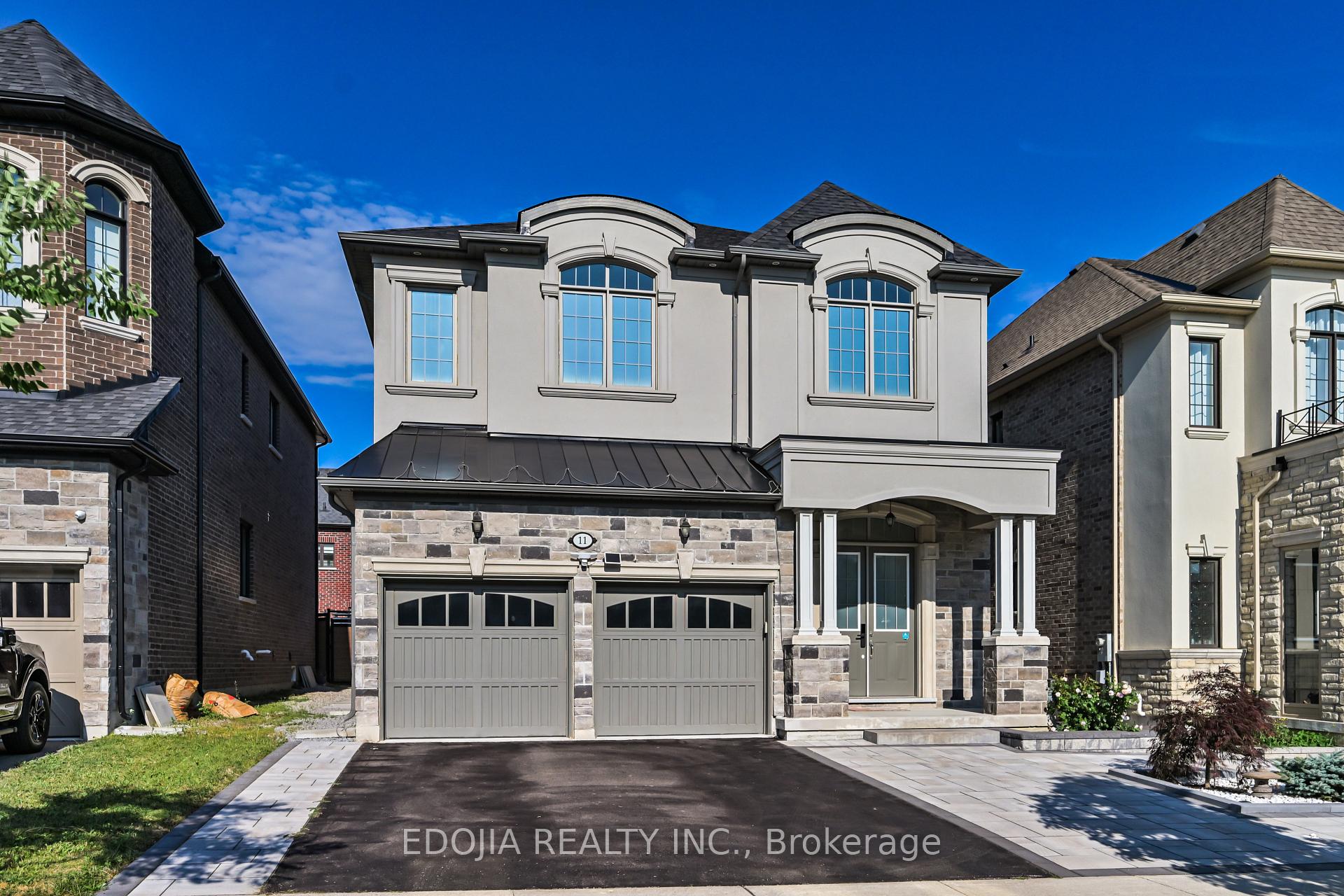 Photo 2 of 11 Alex Black Street, Vaughan, Patterson — HOMEH