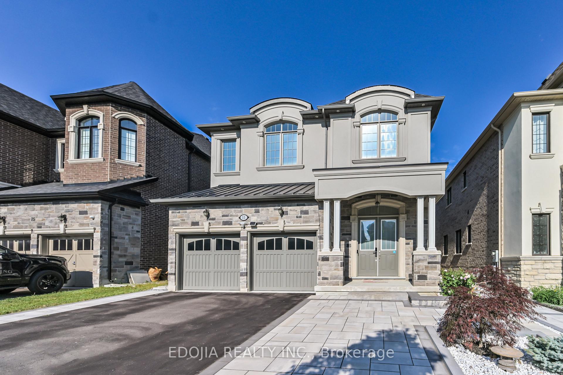 Photo 3 of 11 Alex Black Street, Vaughan, Patterson — HOMEH
