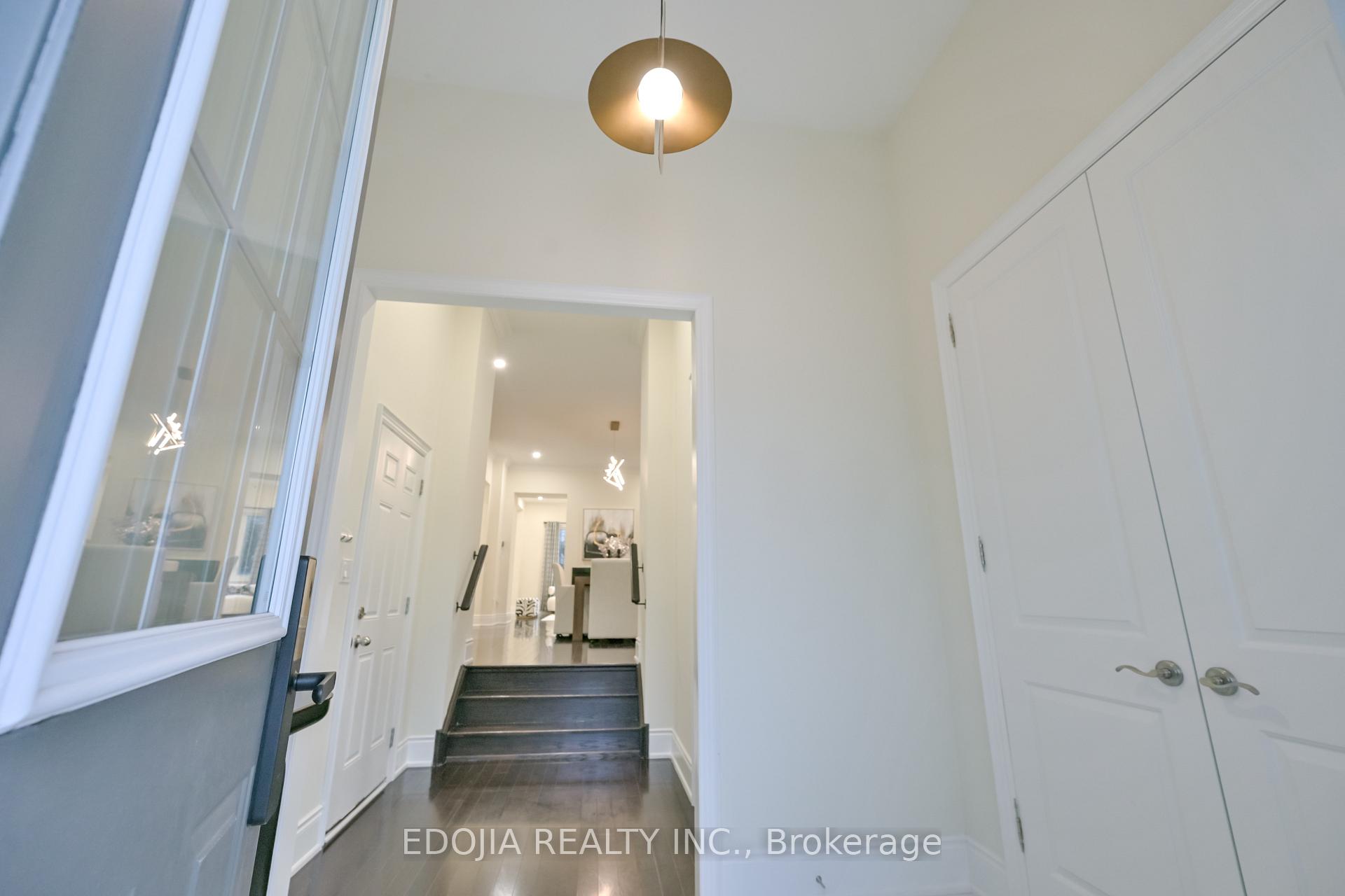Photo 5 of 11 Alex Black Street, Vaughan, Patterson — HOMEH