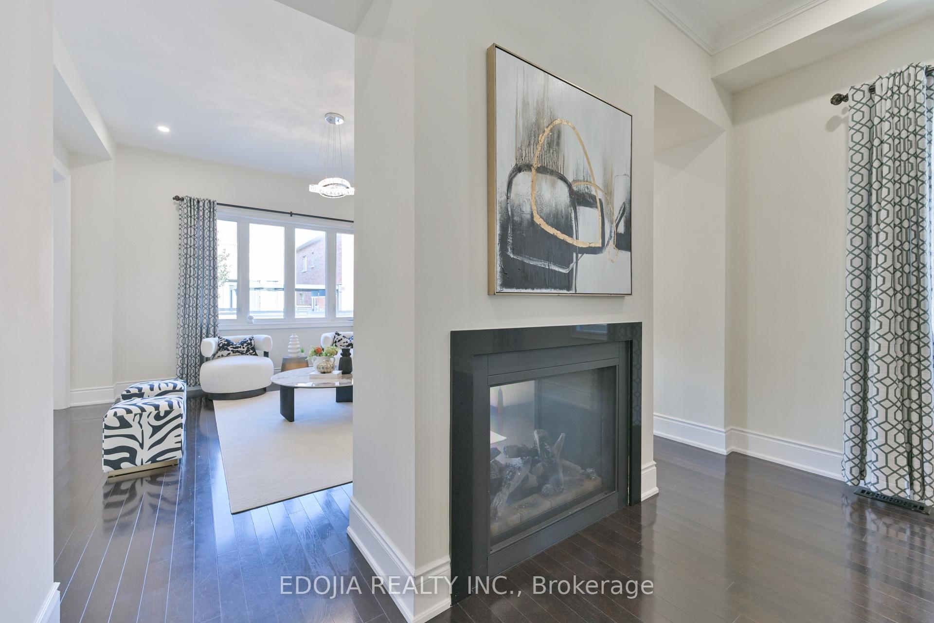 Photo 11 of 11 Alex Black Street, Vaughan, Patterson — HOMEH