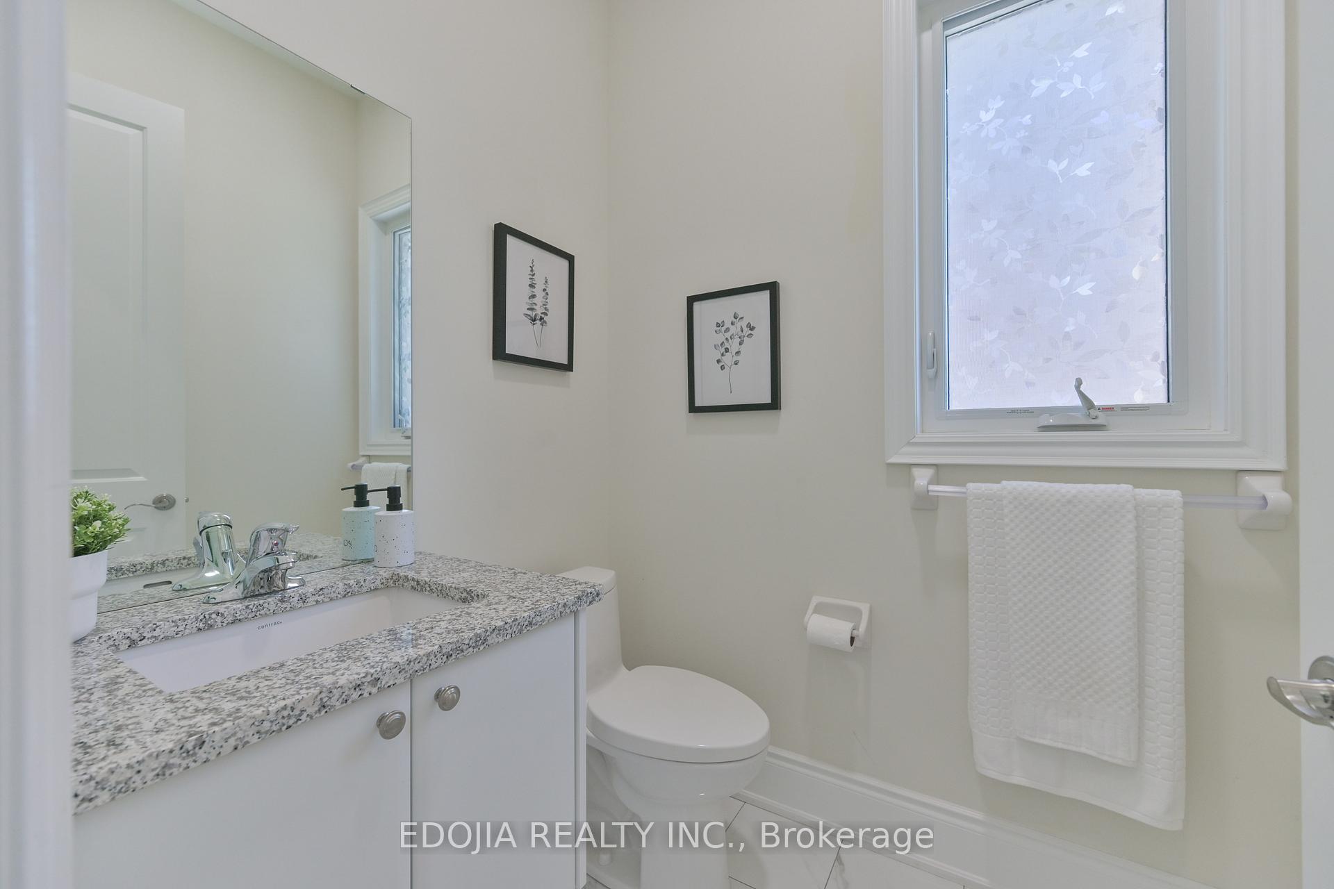 Photo 16 of 11 Alex Black Street, Vaughan, Patterson — HOMEH