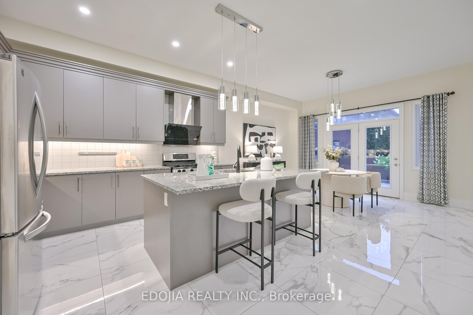 Photo 19 of 11 Alex Black Street, Vaughan, Patterson — HOMEH