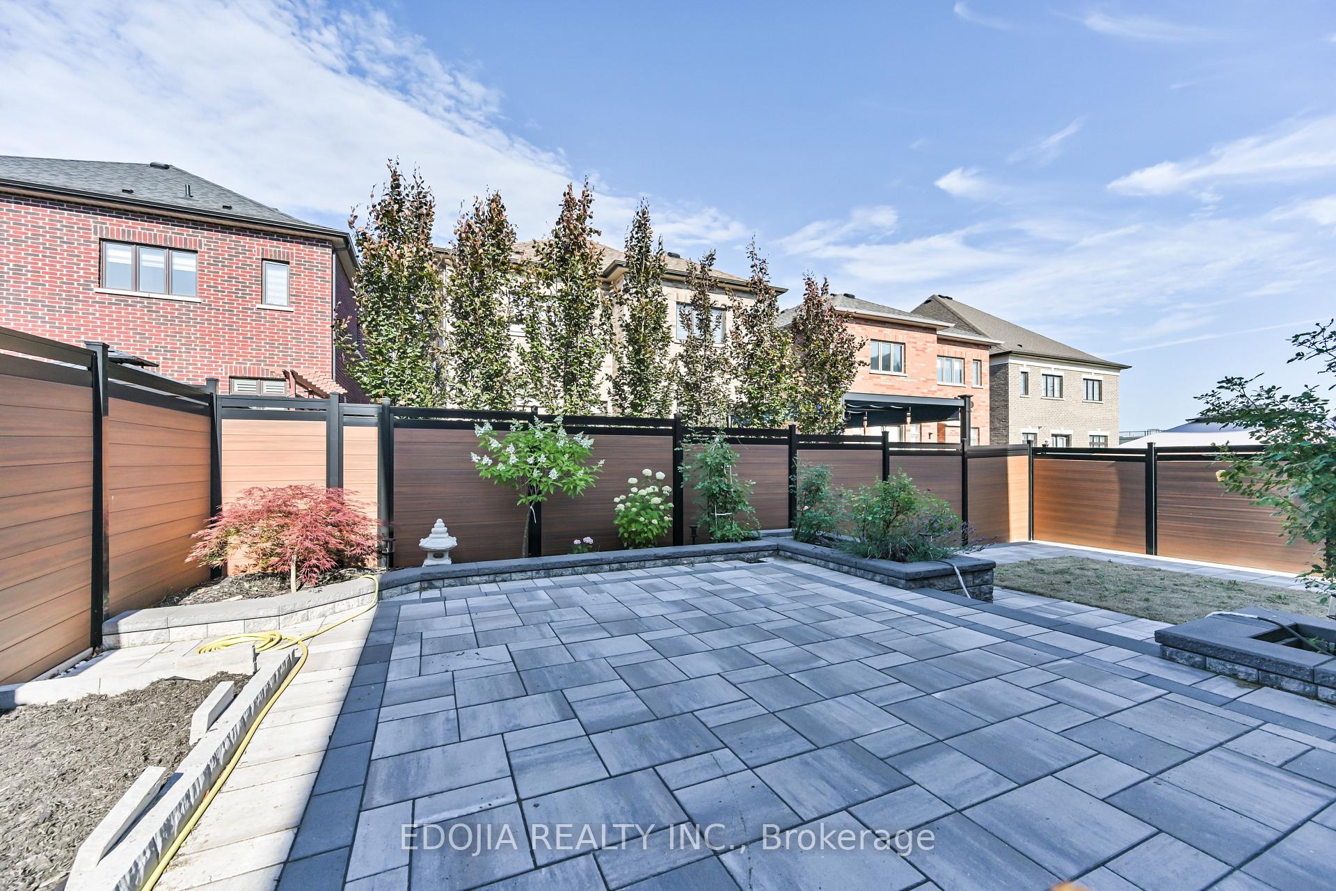 Photo 46 of 11 Alex Black Street, Vaughan, Patterson — HOMEH