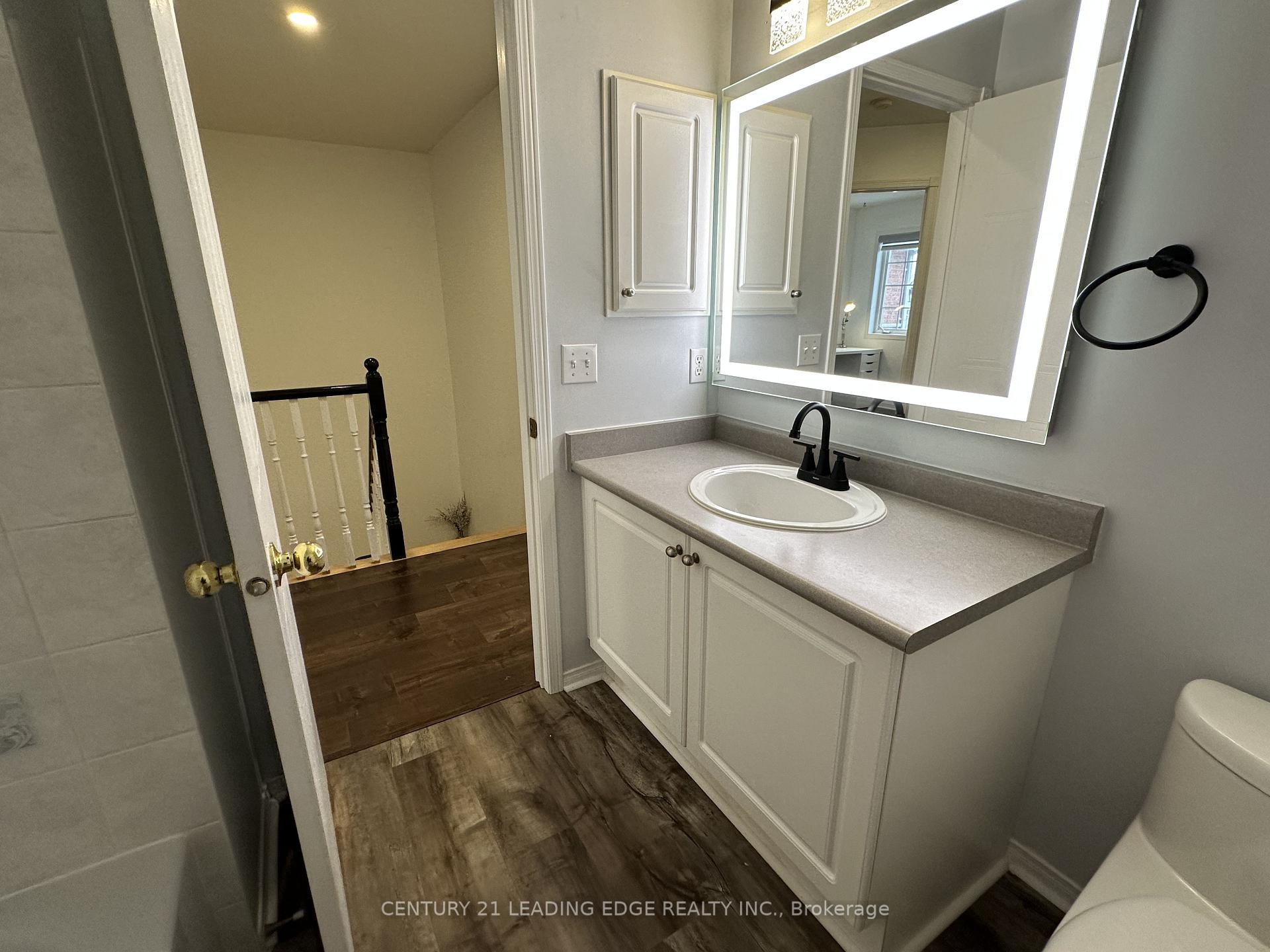 Photo 26 of 45 Inlet Bay Drive, Whitby, Port Whitby — HOMEH