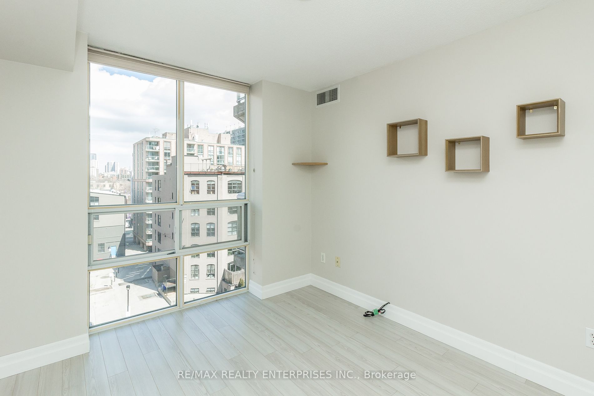 Photo 45 of Unit 810, 330 Adelaide Street E, Toronto, Moss Park — HOMEH