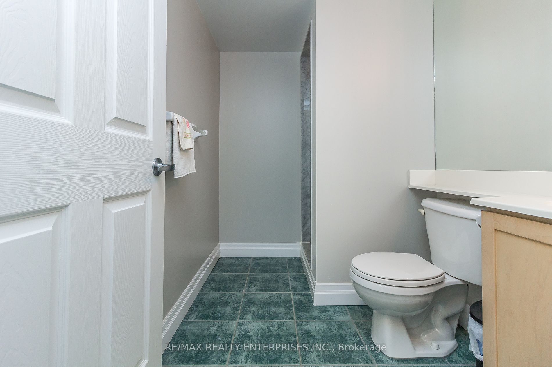 Photo 47 of Unit 810, 330 Adelaide Street E, Toronto, Moss Park — HOMEH