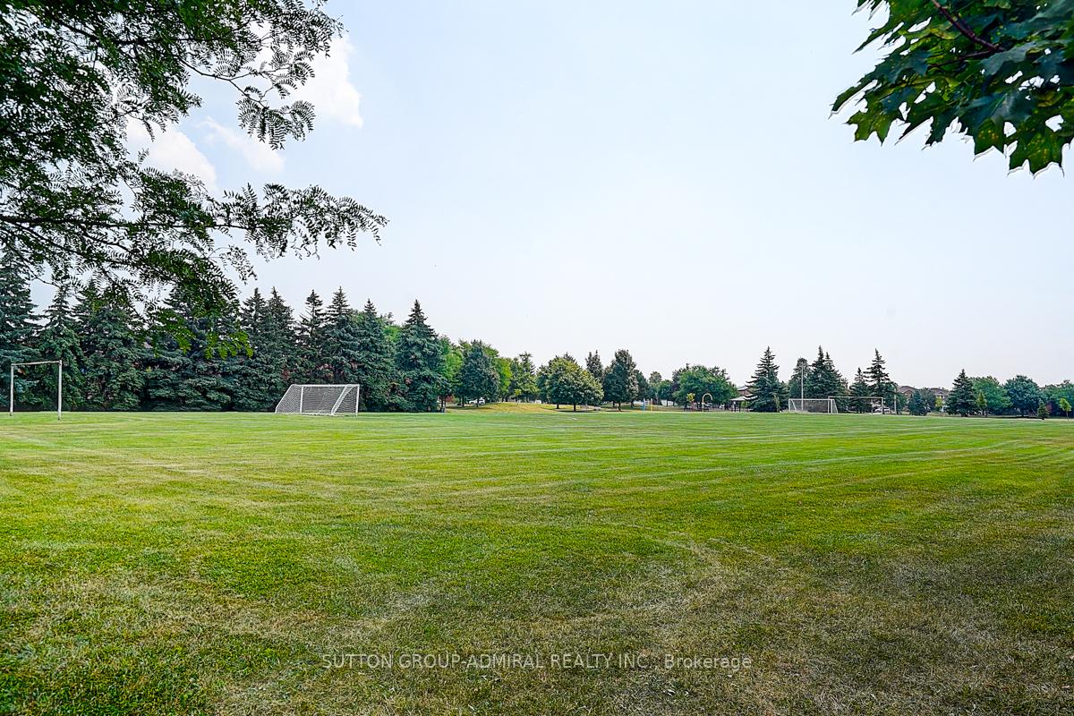 Photo 3 of 167 Wade Gate, Vaughan, Brownridge — HOMEH