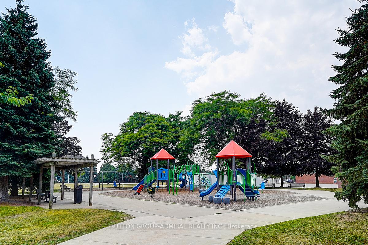 Photo 4 of 167 Wade Gate, Vaughan, Brownridge — HOMEH