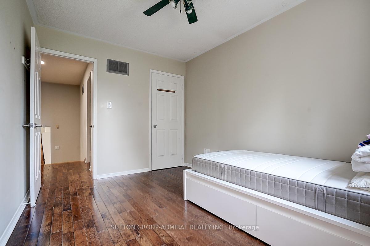 Photo 24 of 167 Wade Gate, Vaughan, Brownridge — HOMEH