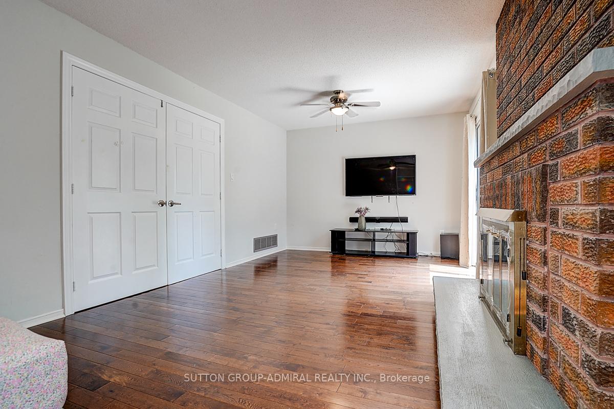 Photo 30 of 167 Wade Gate, Vaughan, Brownridge — HOMEH