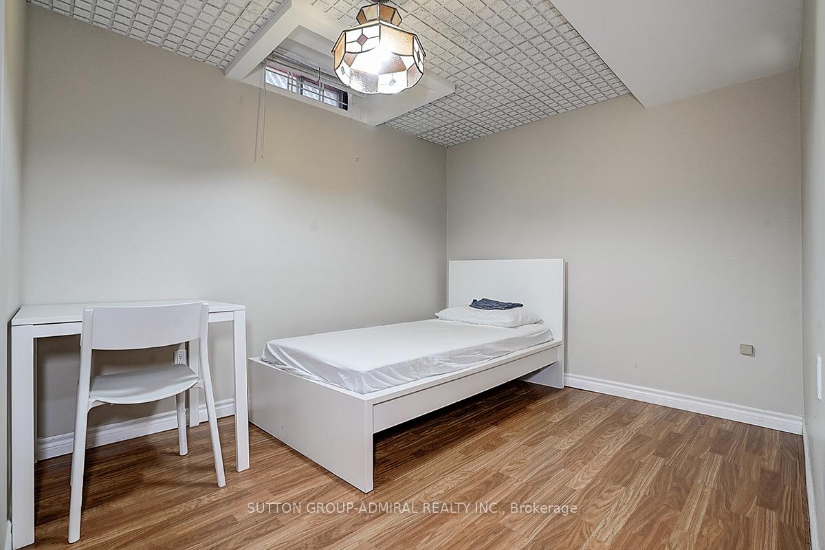 Photo 41 of 167 Wade Gate, Vaughan, Brownridge — HOMEH