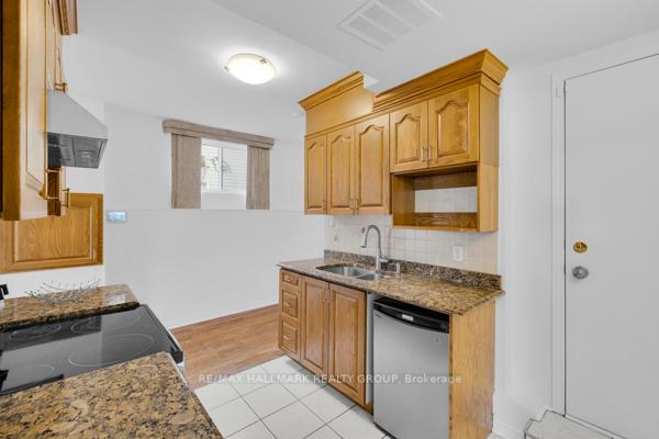 Photo 15 of 29 Montana Way, Ottawa, Barrhaven - Longfields — HOMEH