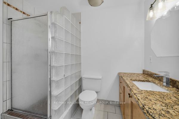 Photo 17 of 29 Montana Way, Ottawa, Barrhaven - Longfields — HOMEH