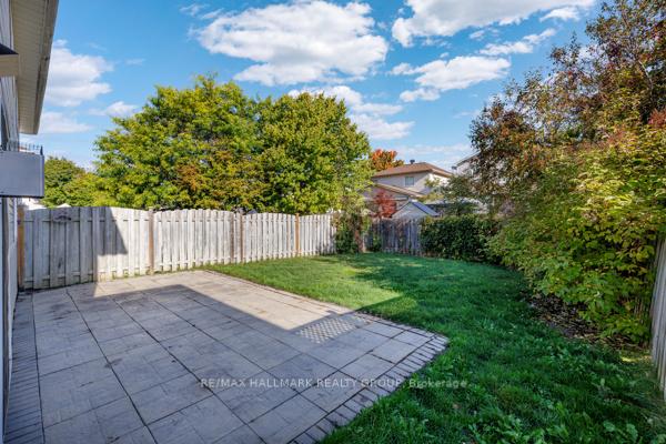 Photo 19 of 29 Montana Way, Ottawa, Barrhaven - Longfields — HOMEH