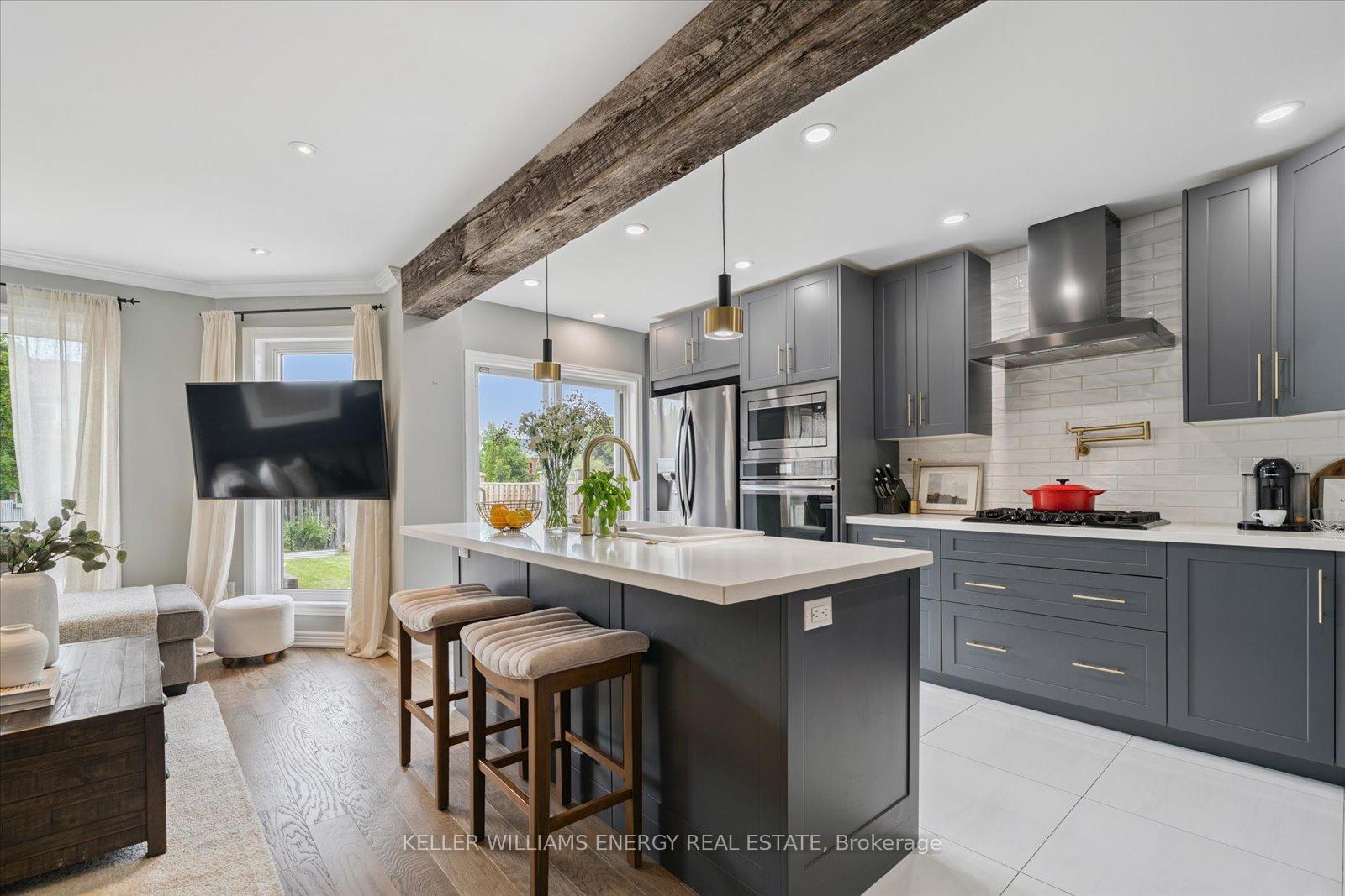 Photo 9 of 32 Corianne Avenue, Whitby, Brooklin — HOMEH