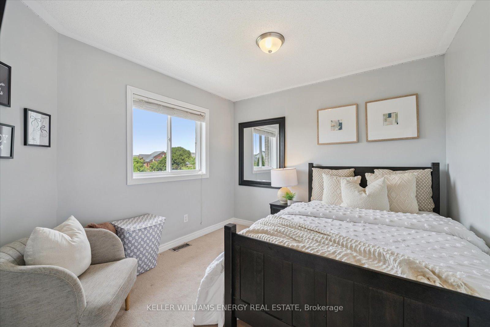 Photo 21 of 32 Corianne Avenue, Whitby, Brooklin — HOMEH