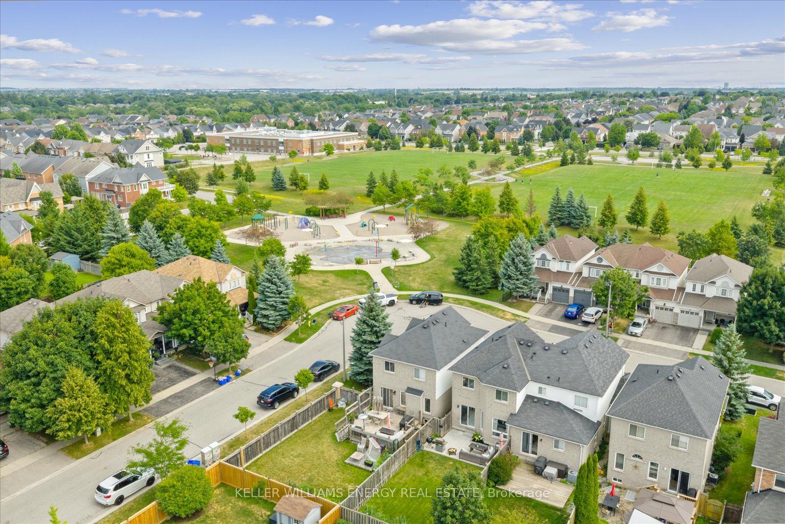 Photo 36 of 32 Corianne Avenue, Whitby, Brooklin — HOMEH