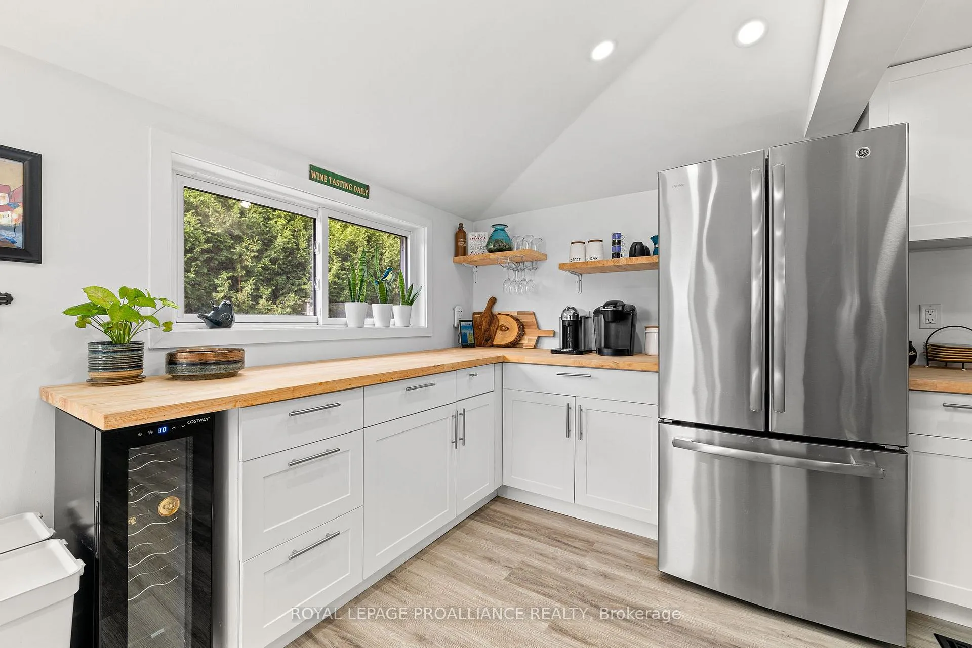 Photo 11 of 3191 County Rd 10, Prince Edward County, South Marysburg Ward — HOMEH