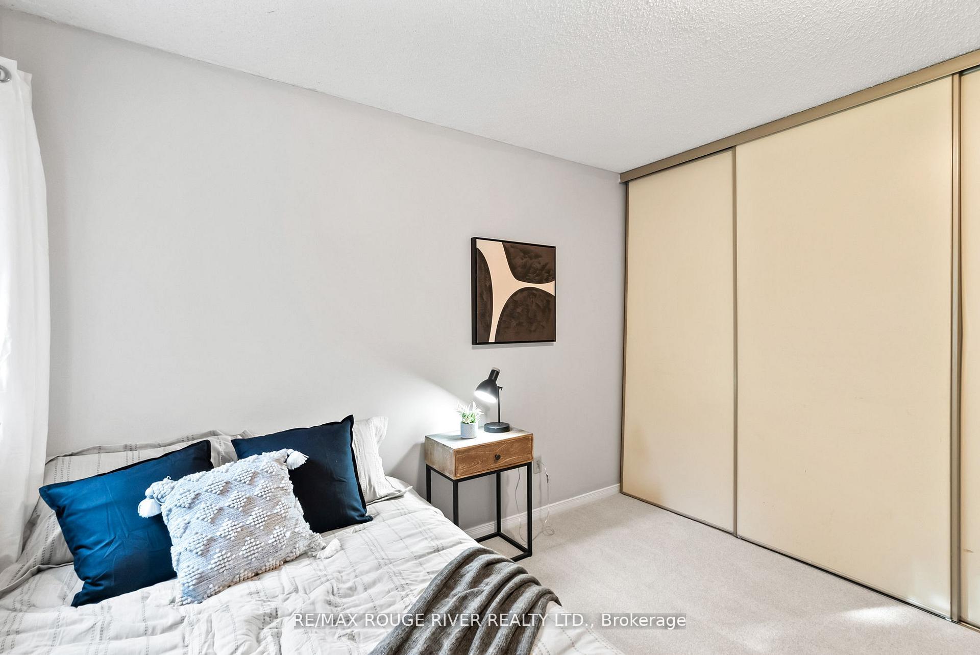 Photo 29 of 31 Sharp Crescent, Ajax, Central — HOMEH