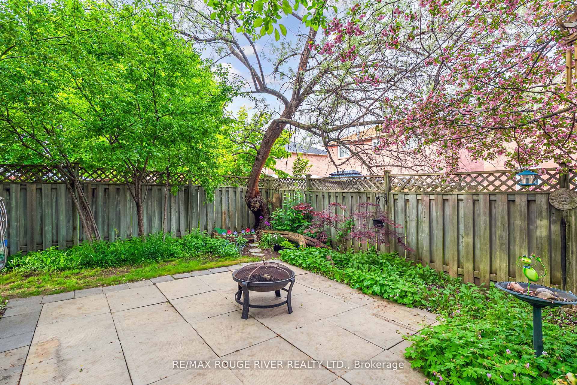 Photo 43 of 31 Sharp Crescent, Ajax, Central — HOMEH