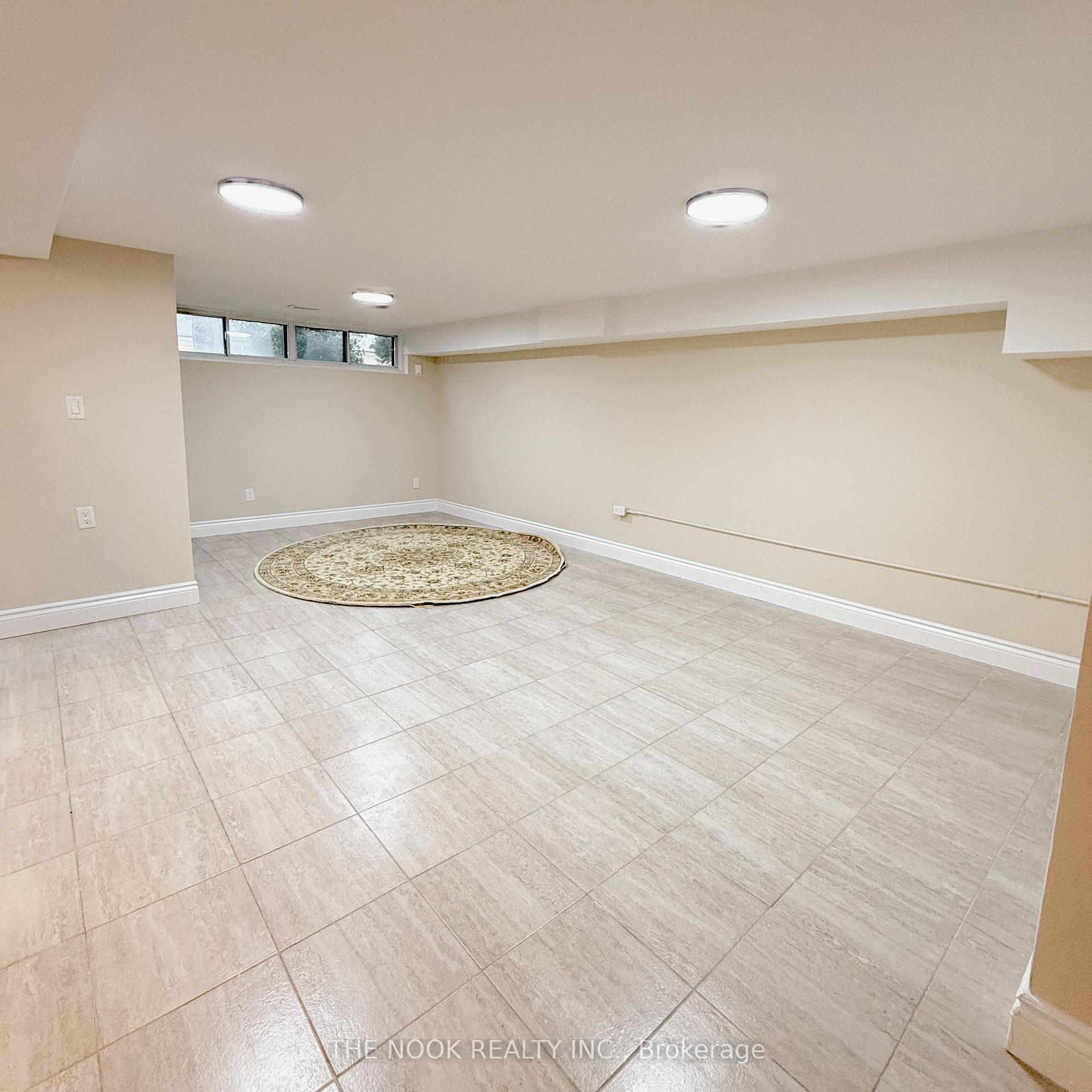Photo 7 of 216 Rosedale Drive, Whitby, Downtown Whitby — HOMEH