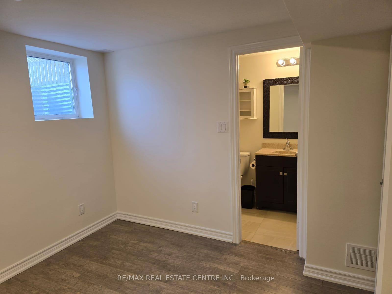 Photo 1 of 44 Rampart Crescent, Whitby, Williamsburg — HOMEH