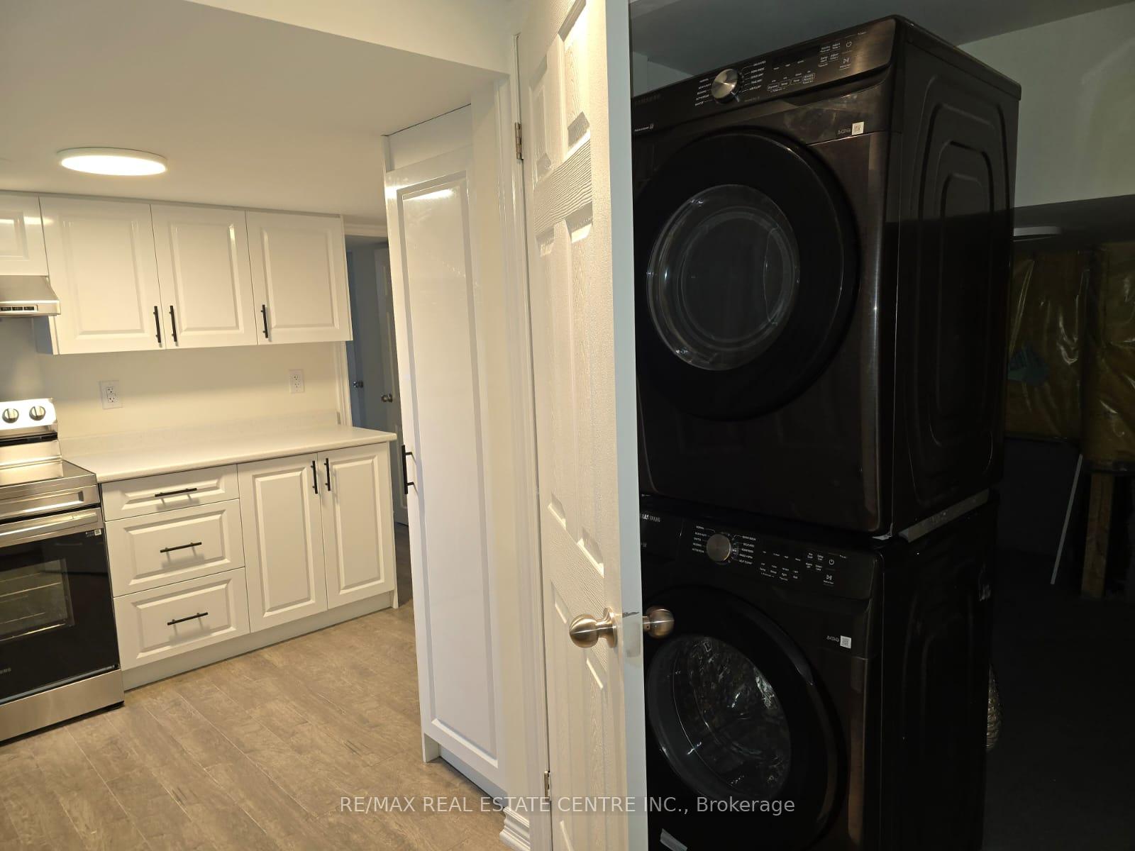 Photo 4 of 44 Rampart Crescent, Whitby, Williamsburg — HOMEH