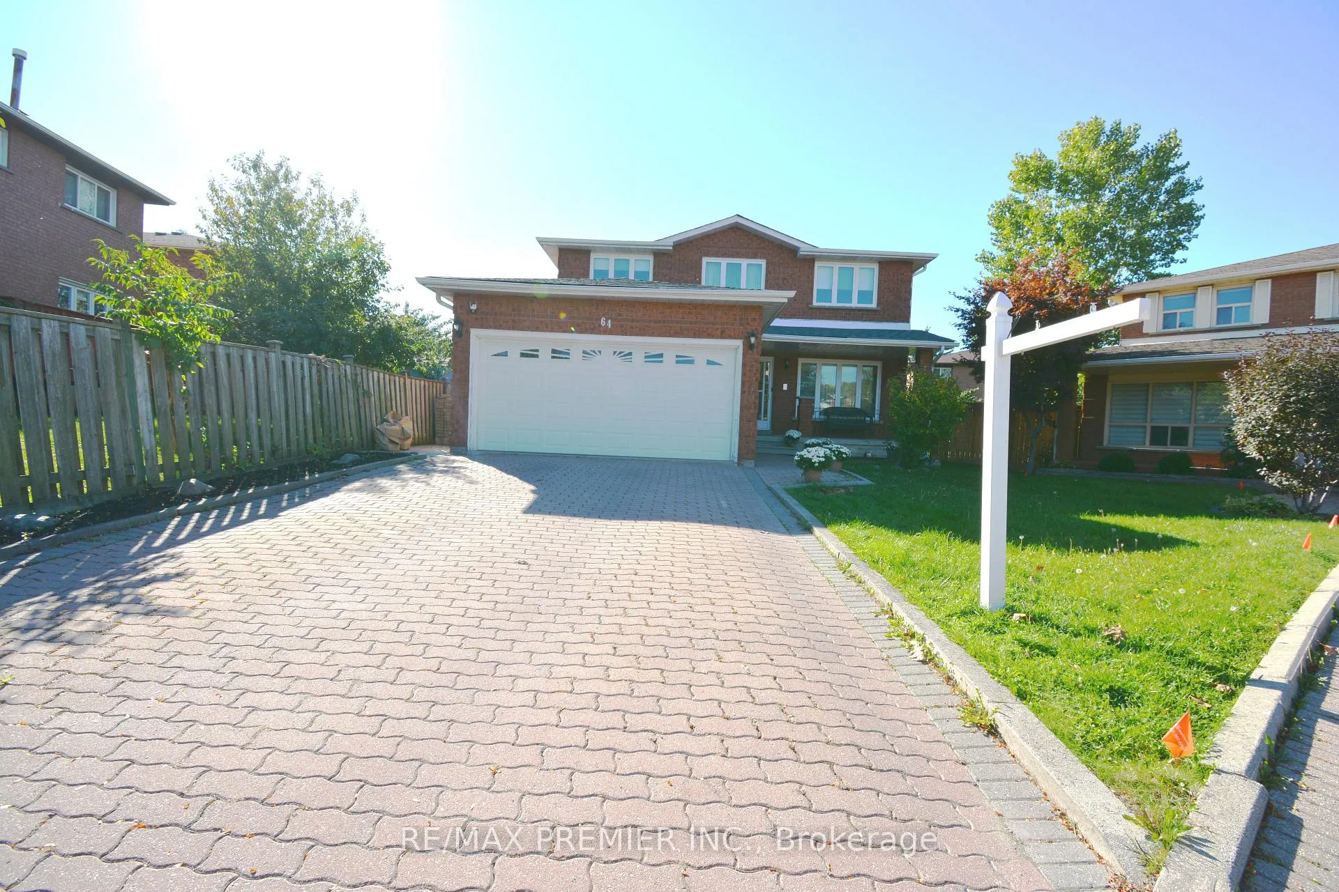 Photo 1 of 64 Partridge Circle, Vaughan, West Woodbridge — HOMEH