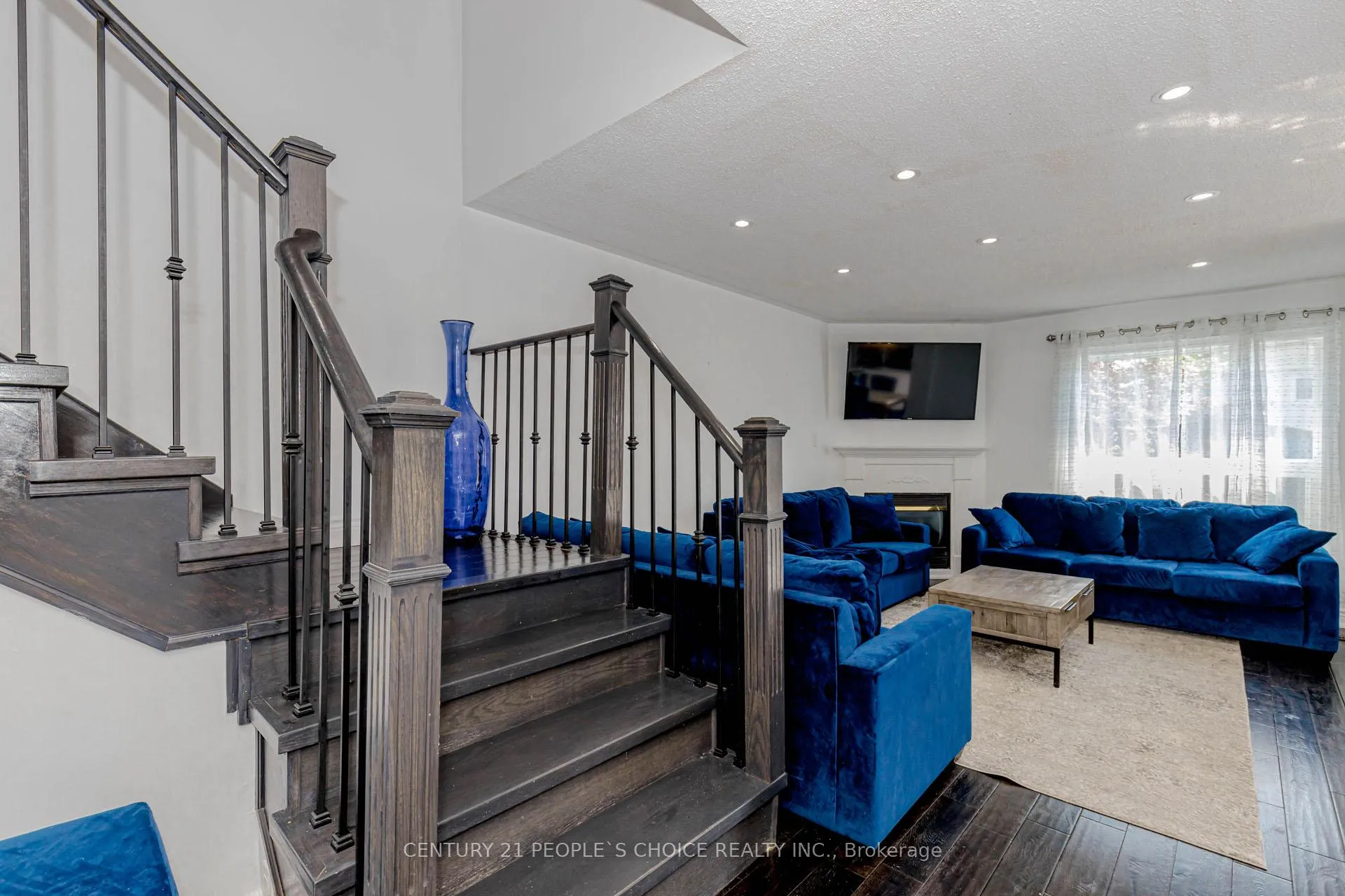 Photo 6 of 15 Candlebrook Drive, Whitby, Pringle Creek — HOMEH