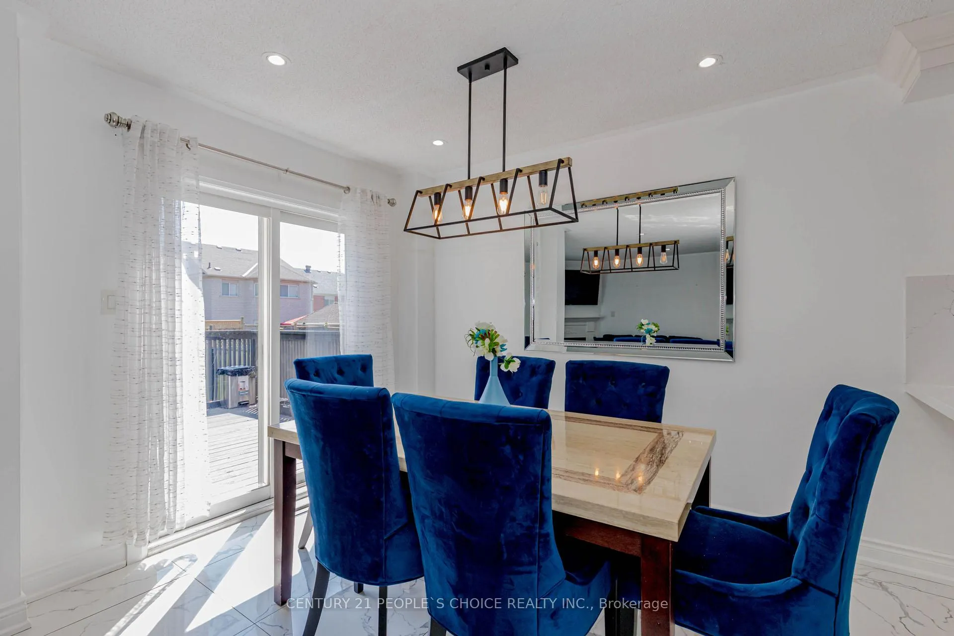 Photo 12 of 15 Candlebrook Drive, Whitby, Pringle Creek — HOMEH