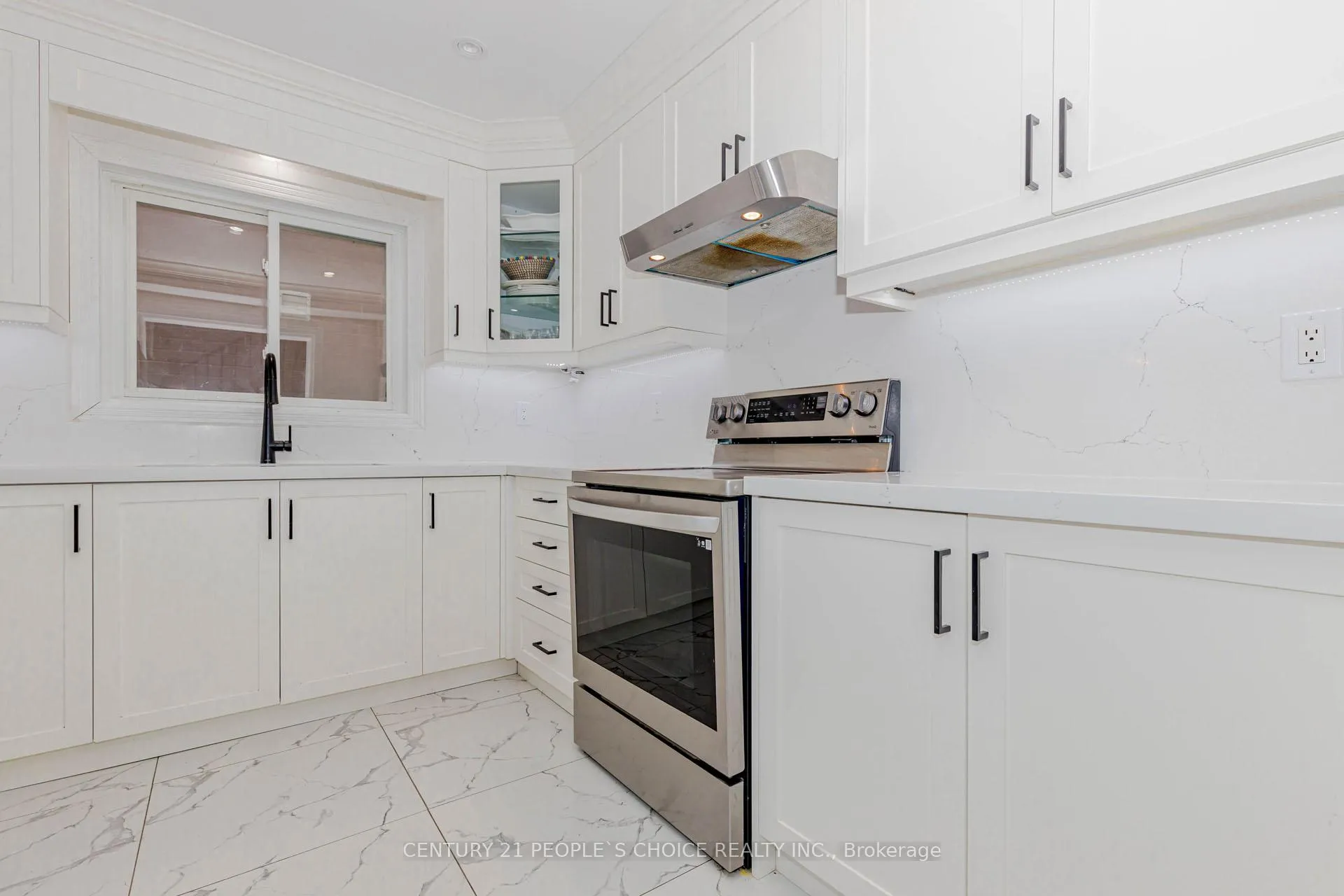 Photo 18 of 15 Candlebrook Drive, Whitby, Pringle Creek — HOMEH