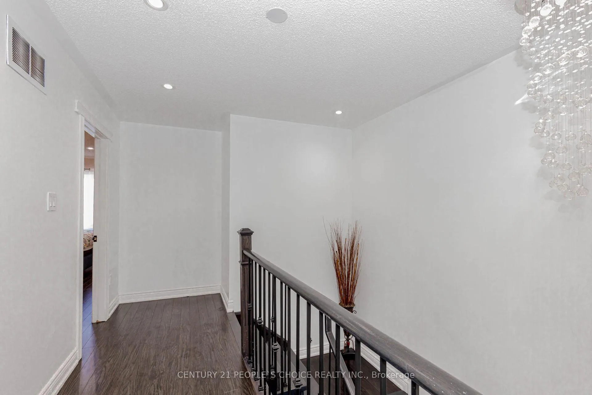 Photo 22 of 15 Candlebrook Drive, Whitby, Pringle Creek — HOMEH