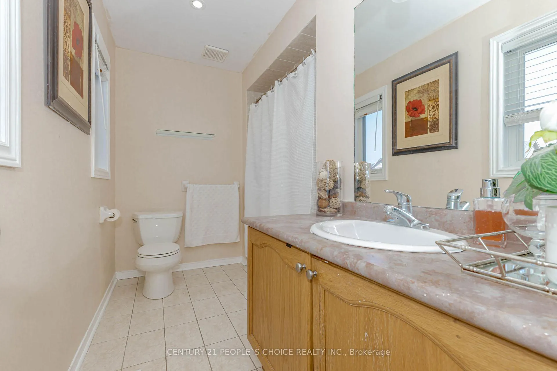Photo 25 of 15 Candlebrook Drive, Whitby, Pringle Creek — HOMEH