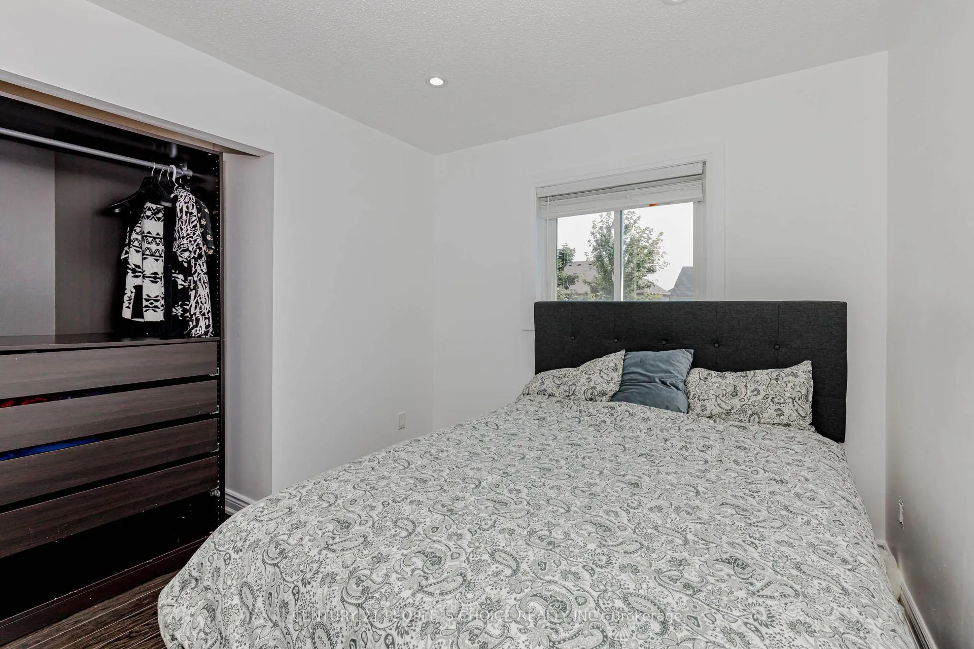 Photo 28 of 15 Candlebrook Drive, Whitby, Pringle Creek — HOMEH