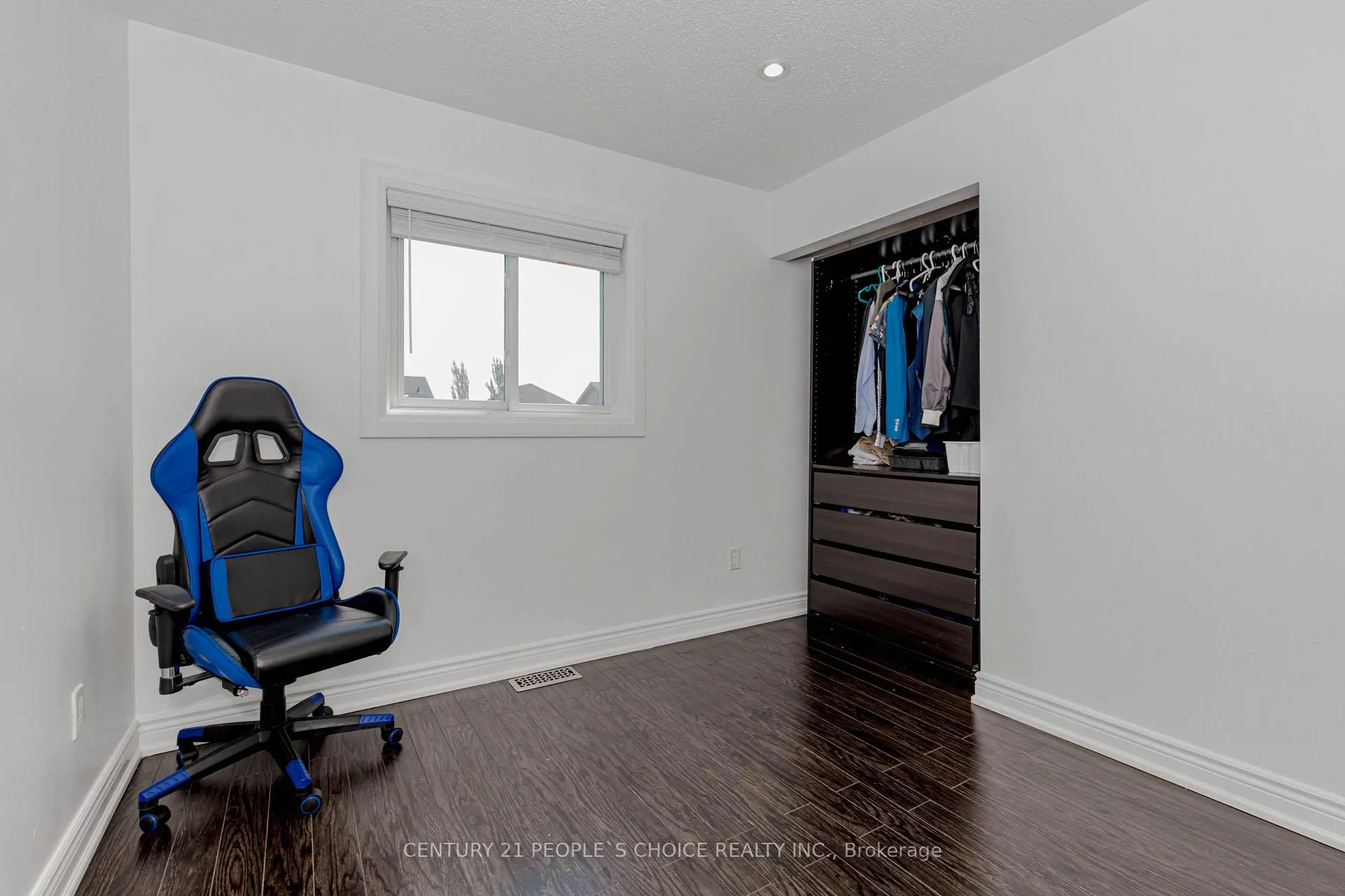 Photo 30 of 15 Candlebrook Drive, Whitby, Pringle Creek — HOMEH
