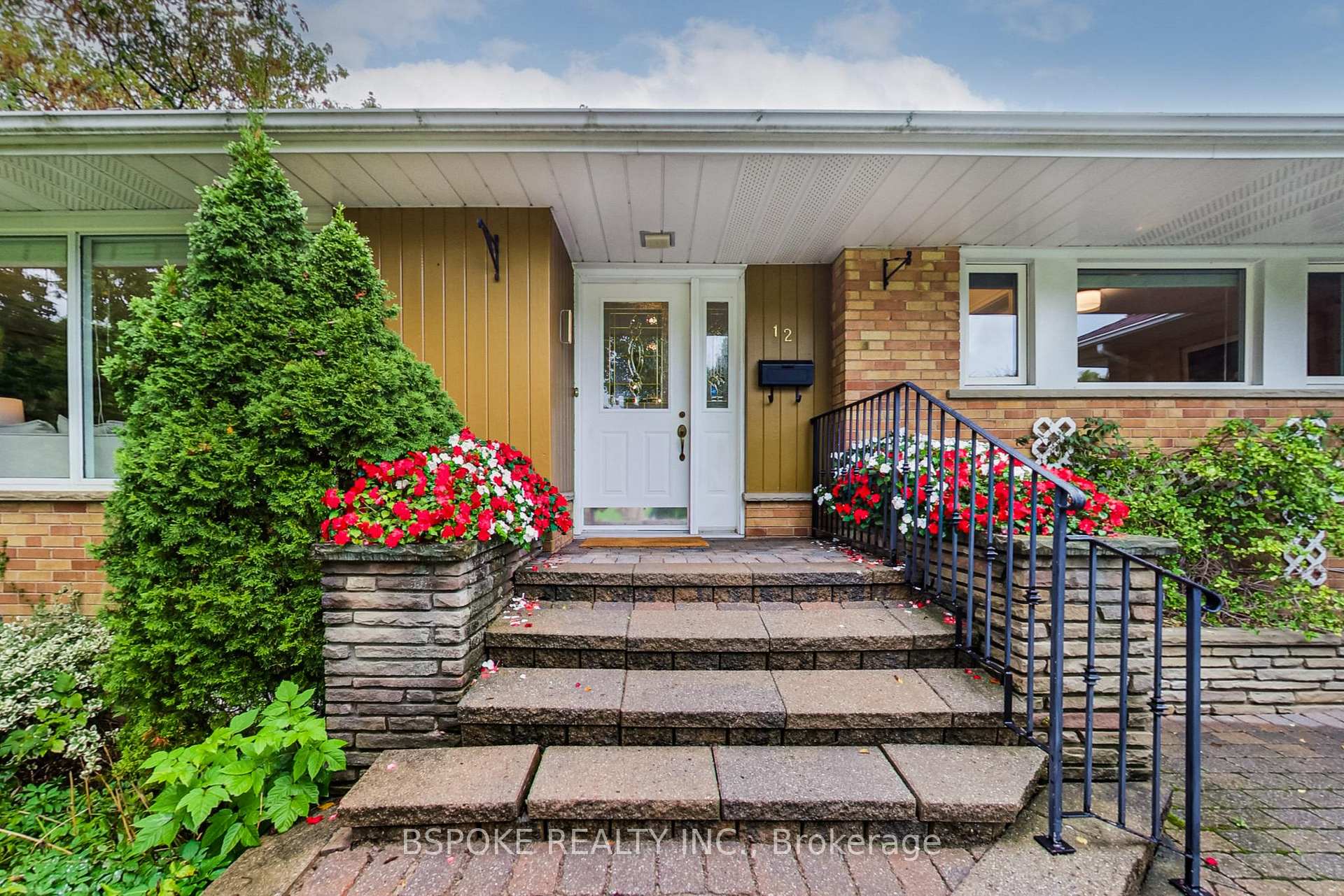Photo 5 of 12 Vistaview Boulevard, Vaughan, Uplands — HOMEH