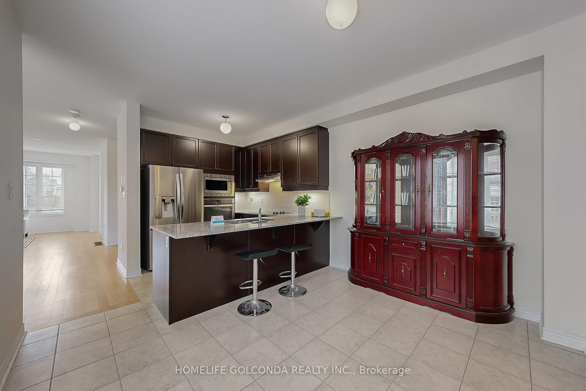 Photo 8 of 118 Braebrook Drive, Whitby, Rolling Acres — HOMEH
