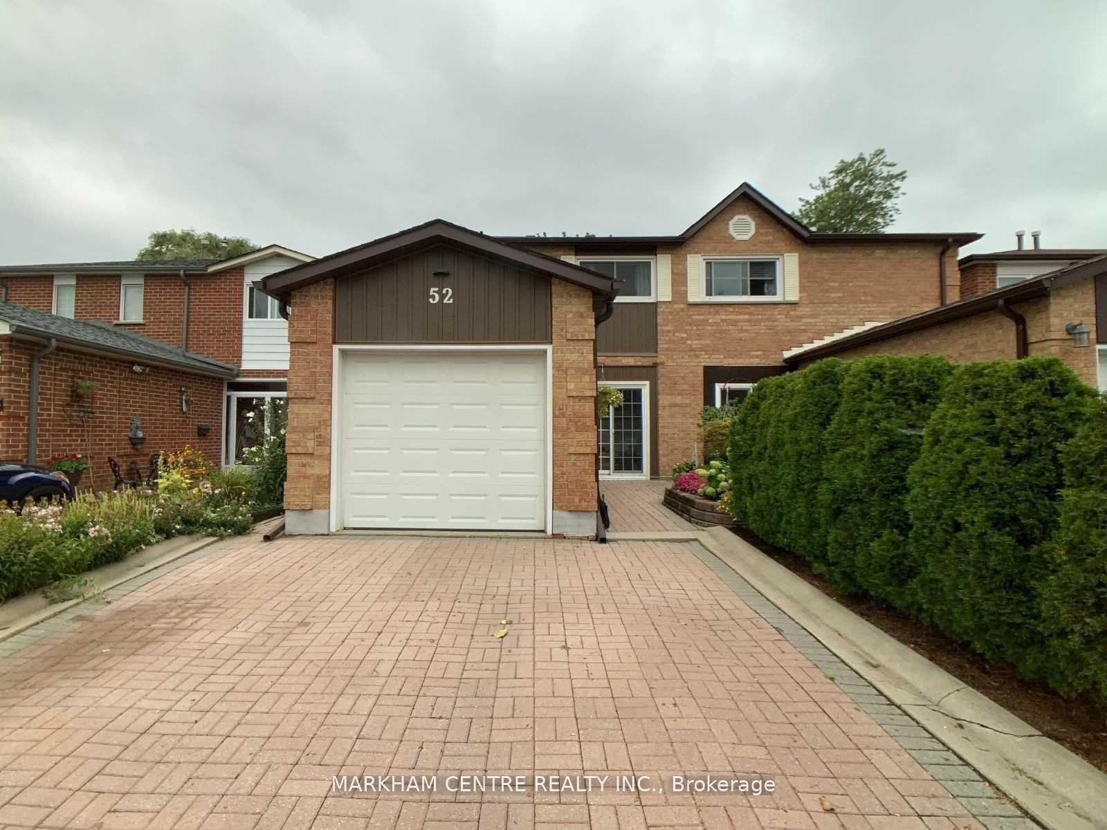 Front of Unit Lower, 52 Ashcroft Court