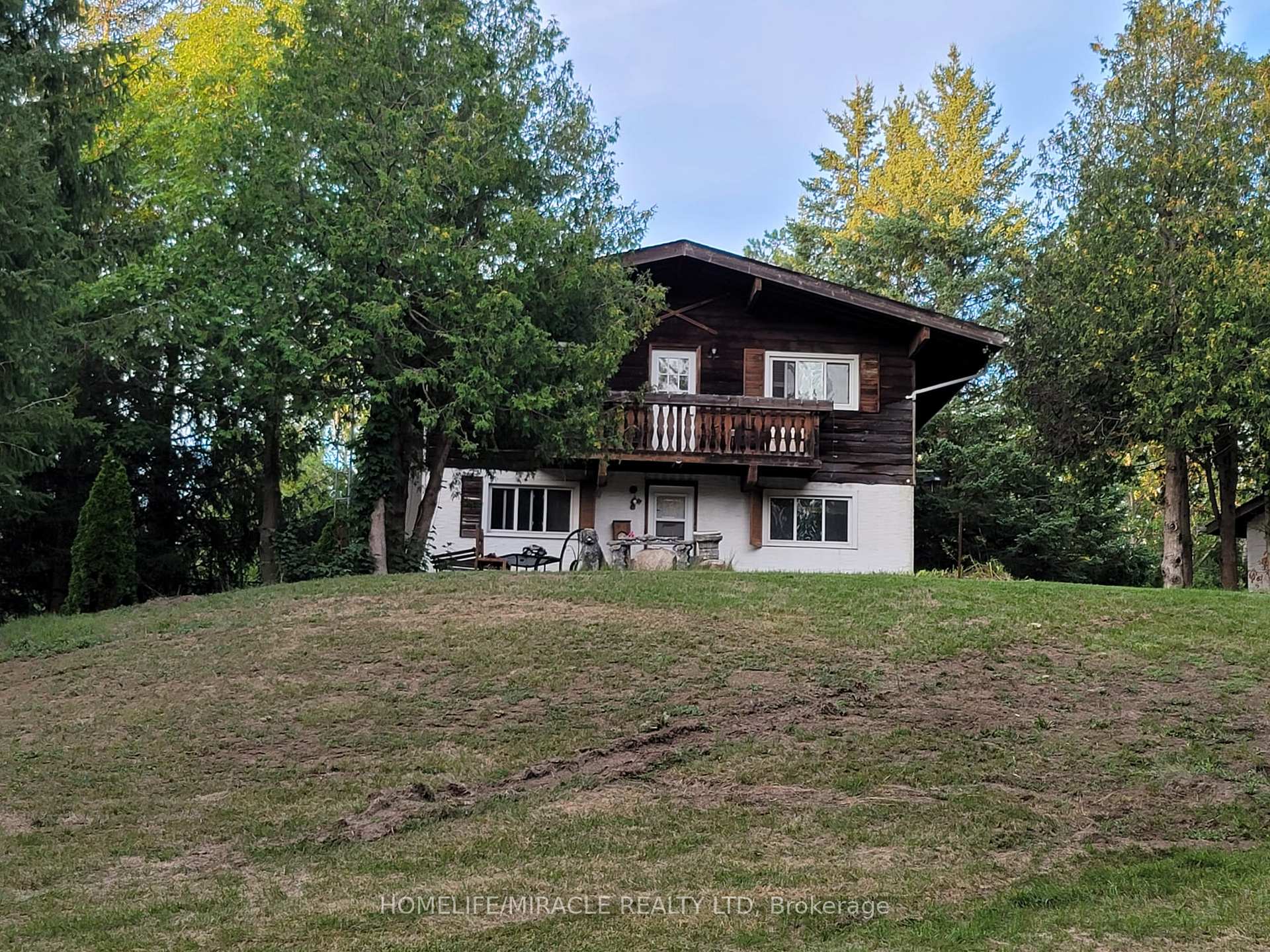 Front of 2472 Concession 3 Palgrave Road
