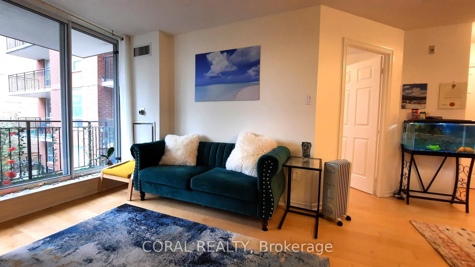 Photo 4 of Unit 315, 300 Balliol St, Toronto, Mount Pleasant West — HOMEH