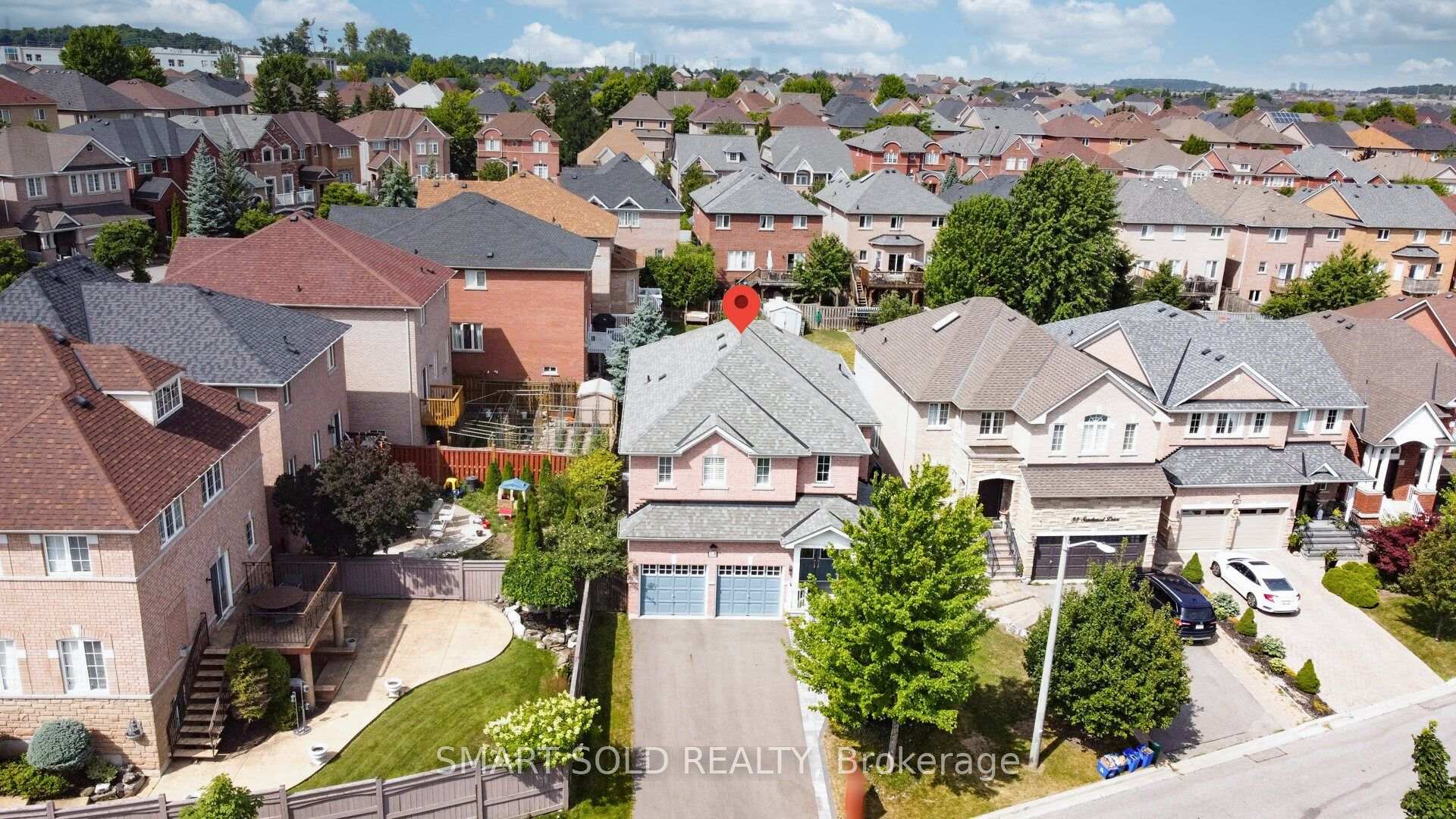 Photo 2 of 54 Sandwood Drive, Vaughan, Patterson — HOMEH