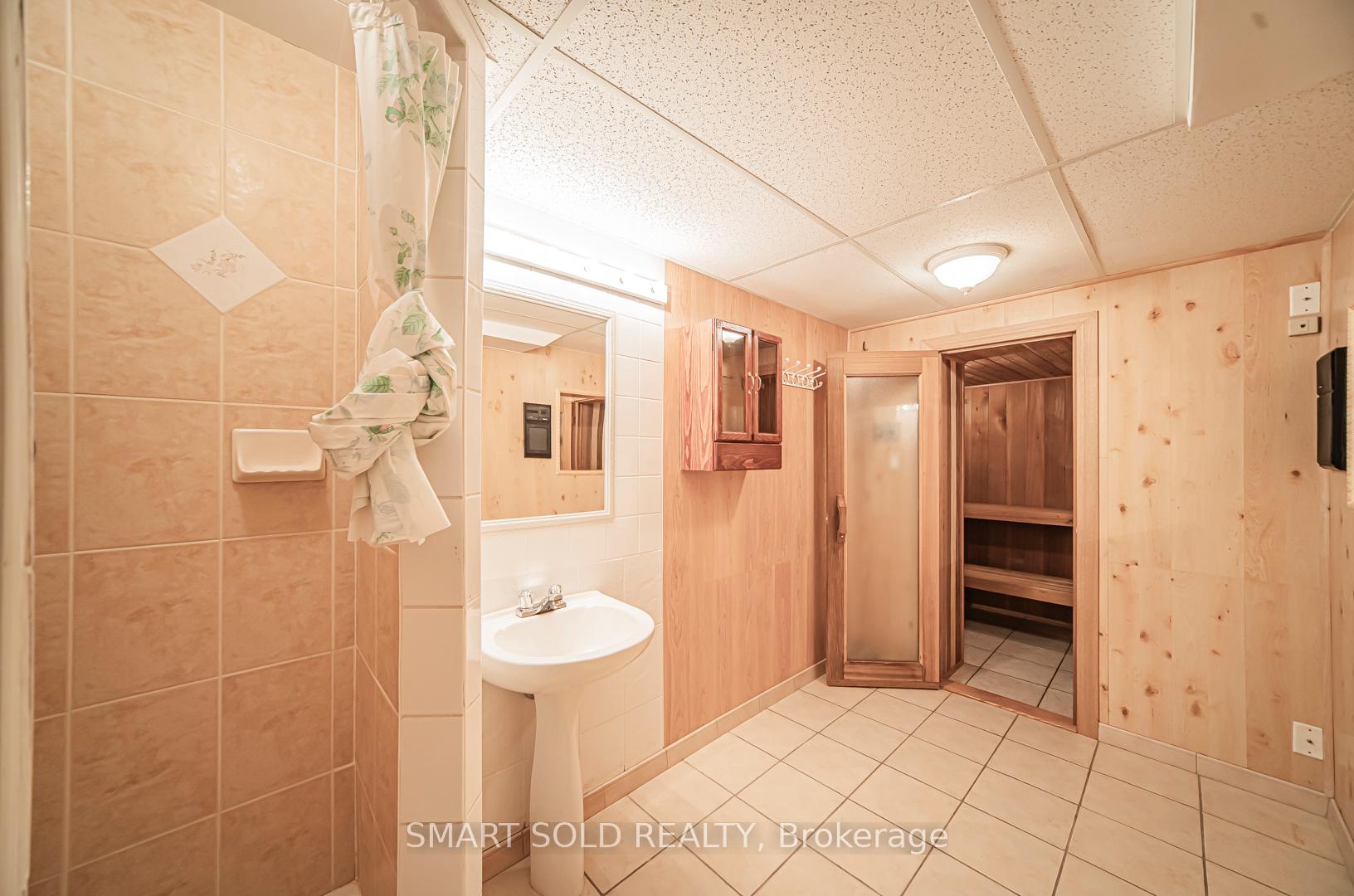 Photo 45 of 54 Sandwood Drive, Vaughan, Patterson — HOMEH