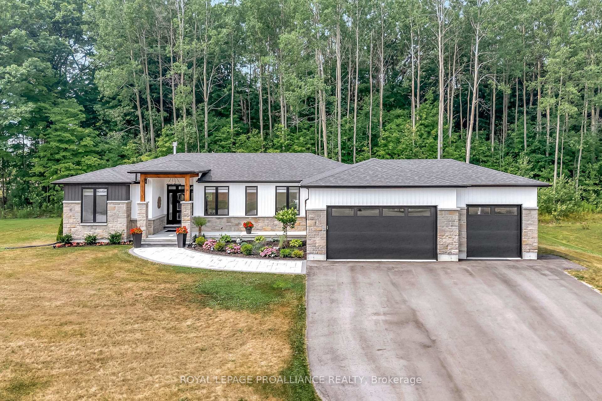 Photo 1 of 329 Michael's Way, Prince Edward County, Ameliasburg Ward — HOMEH