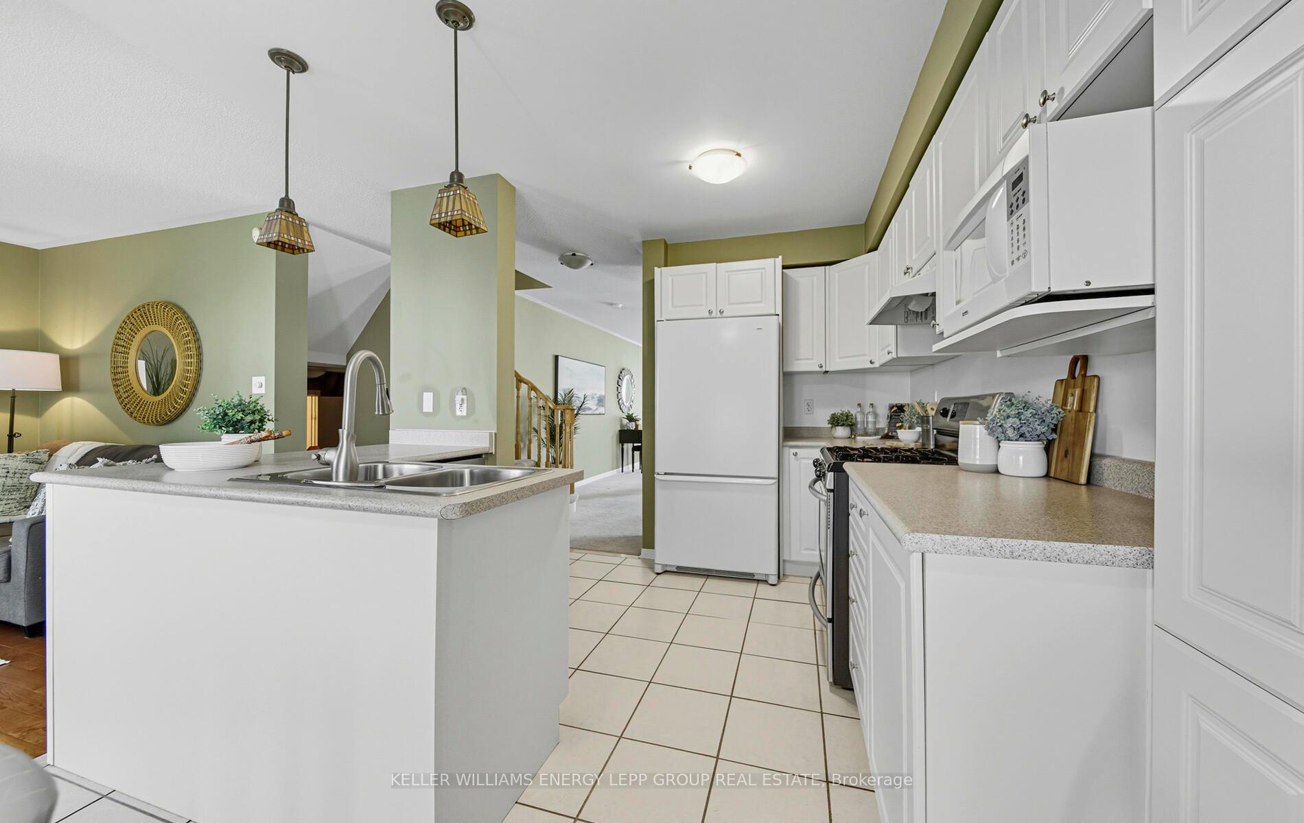 Photo 19 of 73 Haverhill Crescent, Whitby, Taunton North — HOMEH