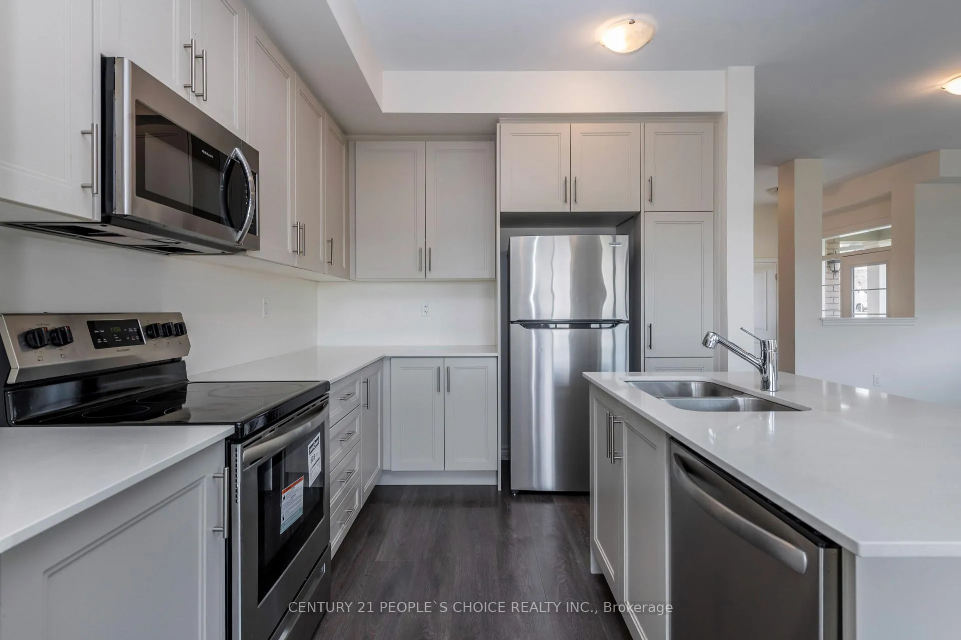 Photo 12 of 35 Greer Street, Barrie, Rural Barrie Southeast — HOMEH