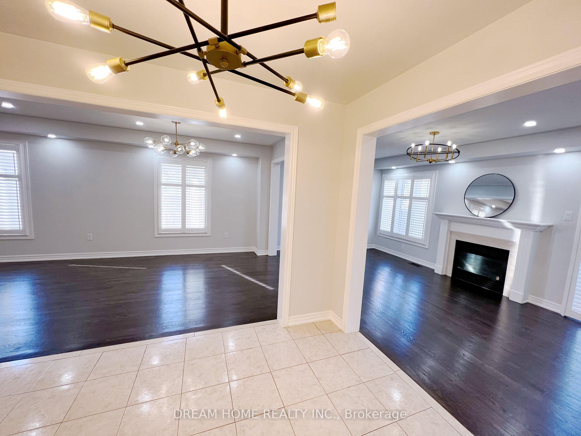 Photo 5 of Unit Main, 118 Black Maple Crescent, Vaughan, Patterson — HOMEH