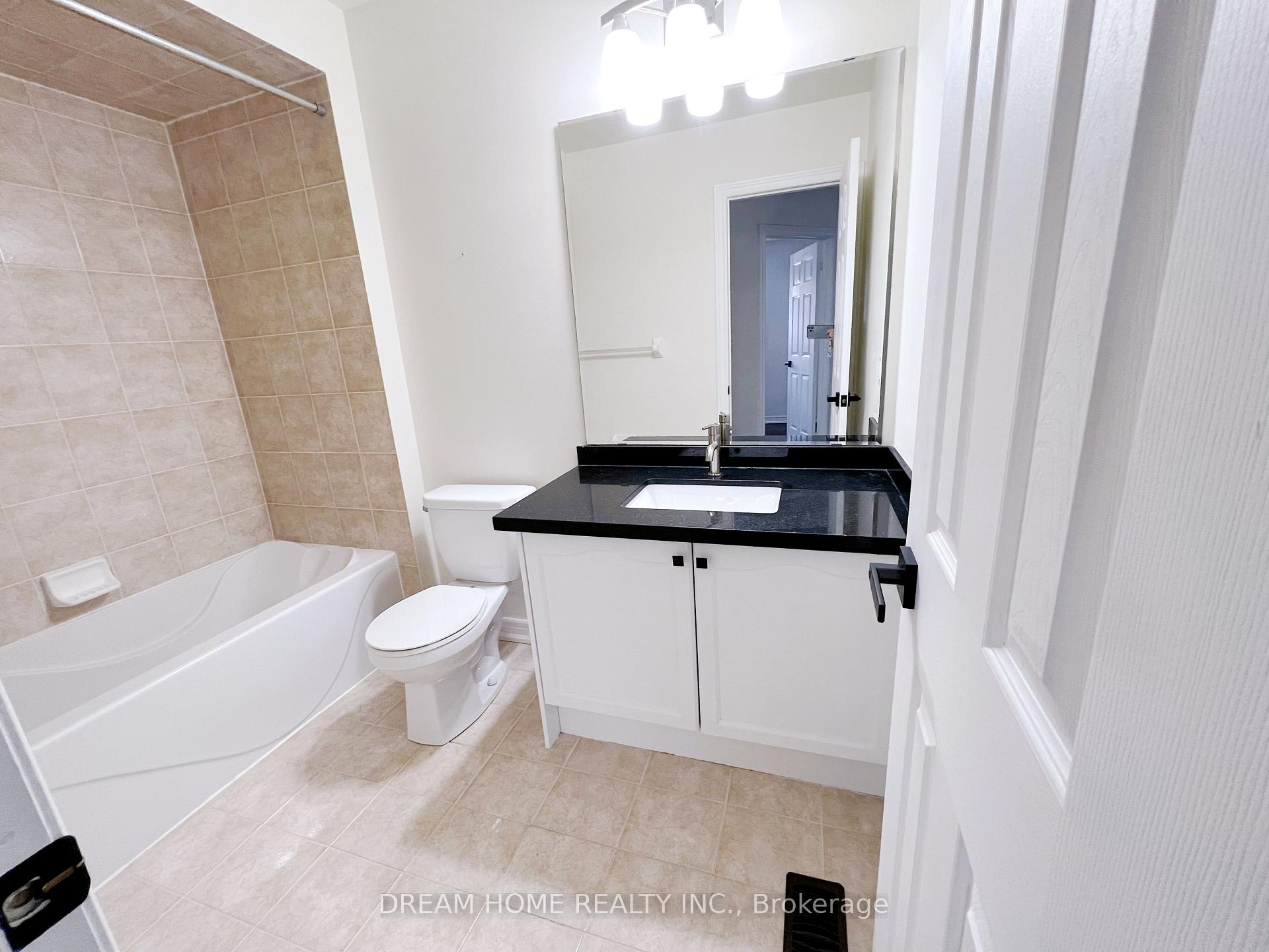 Photo 17 of Unit Main, 118 Black Maple Crescent, Vaughan, Patterson — HOMEH
