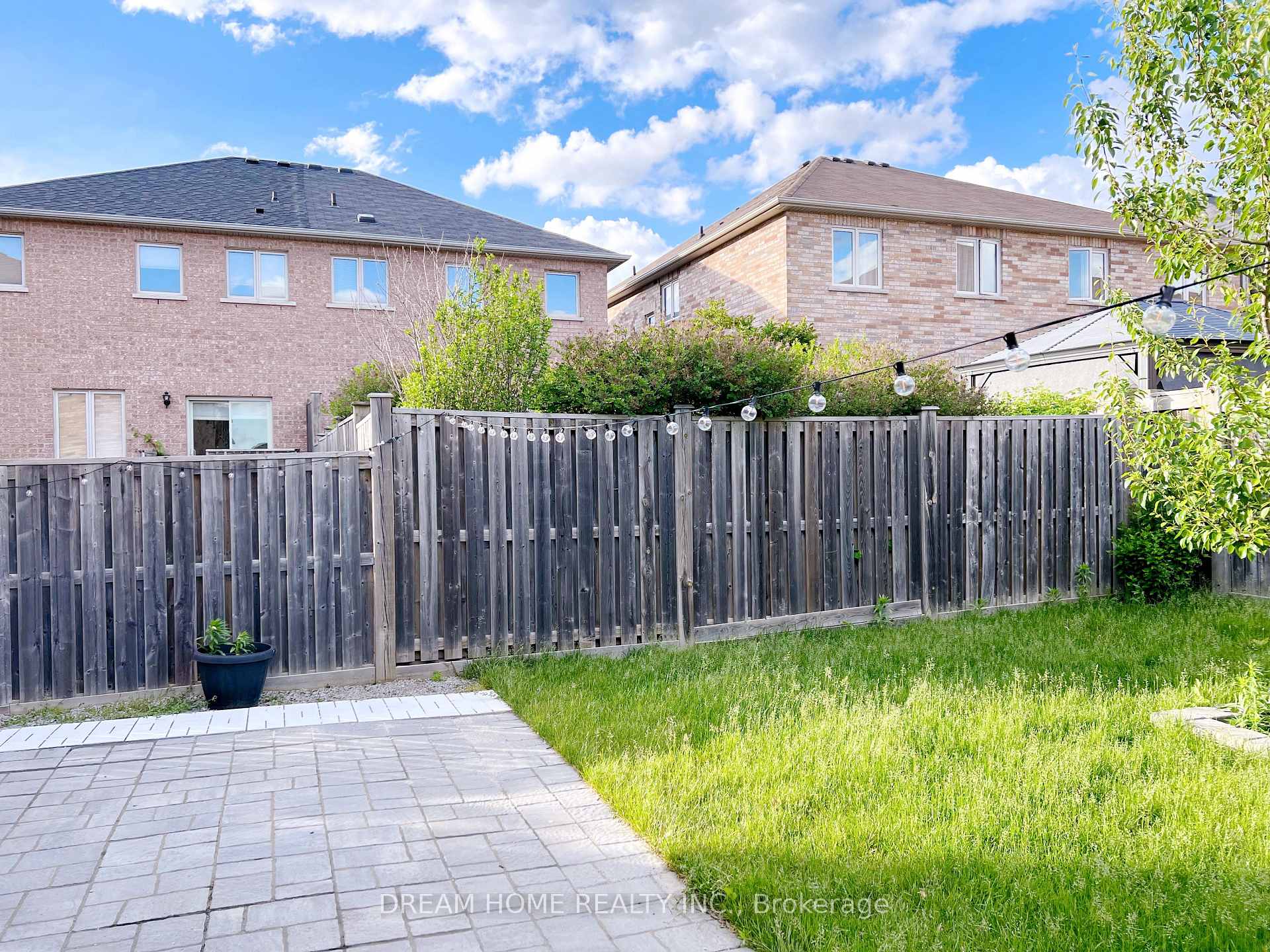 Photo 19 of Unit Main, 118 Black Maple Crescent, Vaughan, Patterson — HOMEH