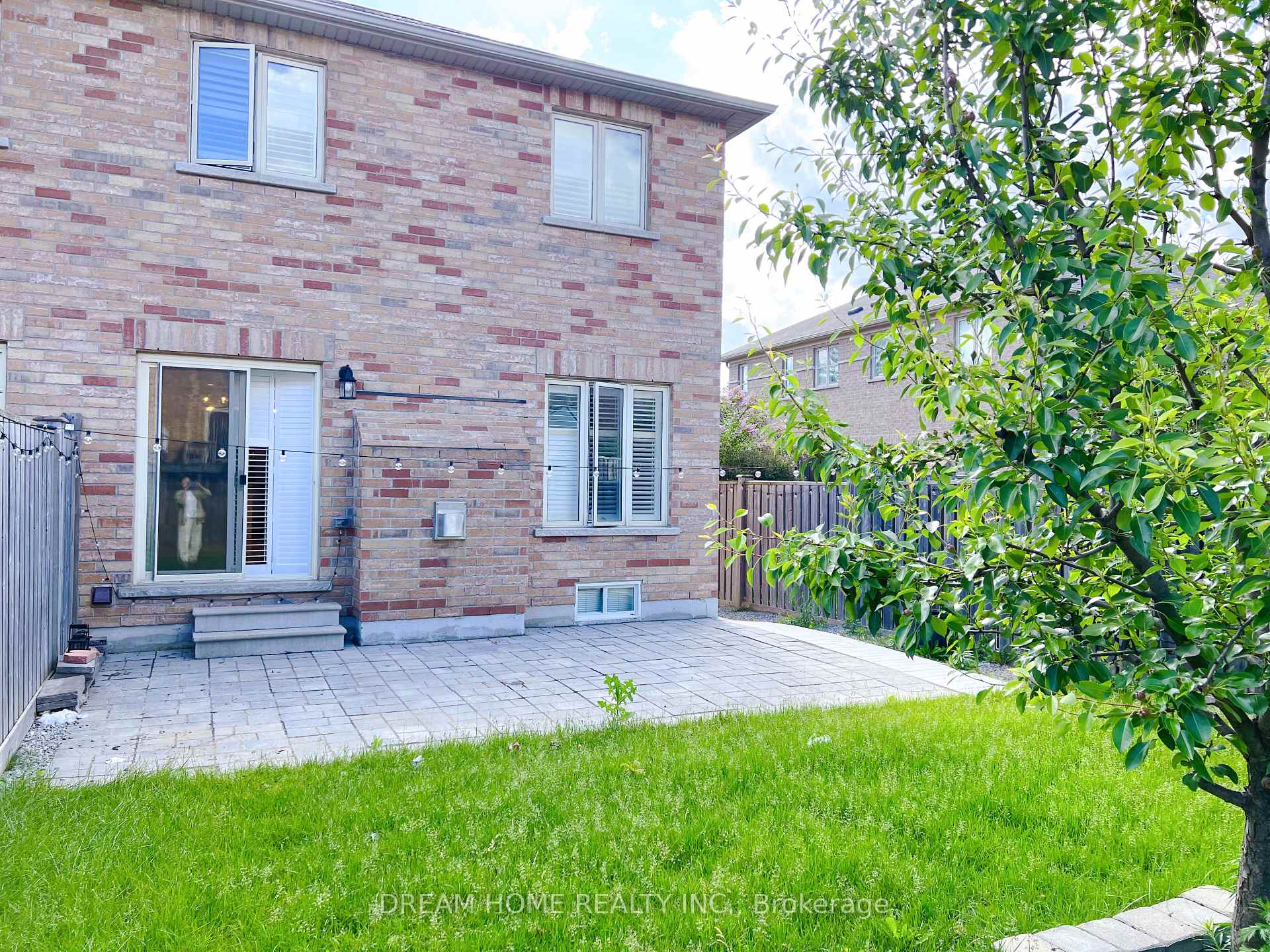 Photo 21 of Unit Main, 118 Black Maple Crescent, Vaughan, Patterson — HOMEH