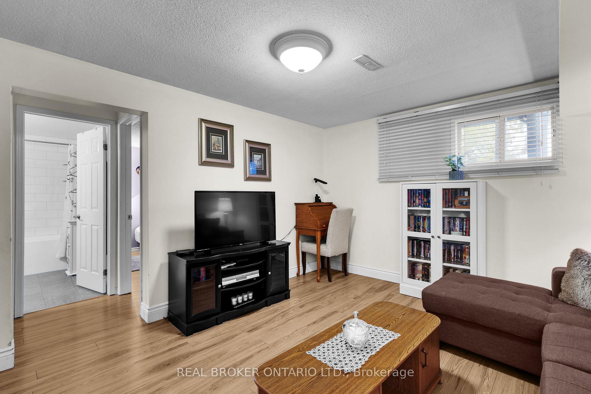 Photo 23 of 27 Knicely Road, Barrie, Painswick North — HOMEH